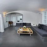 Anema Boutique Hotel&villas Santorini 4*