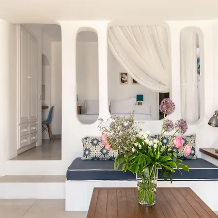 Anema Boutique & Santorini 4* Vourvoúlos