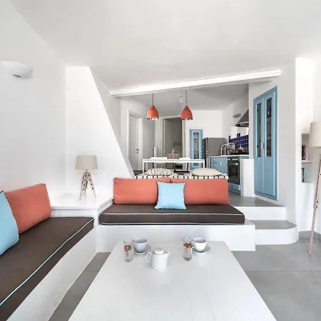 Anema Boutique & Santorini 4*