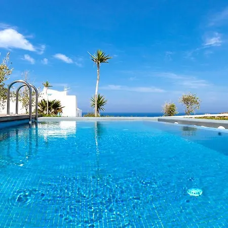 Anema Boutique & Santorini Hotell 4*