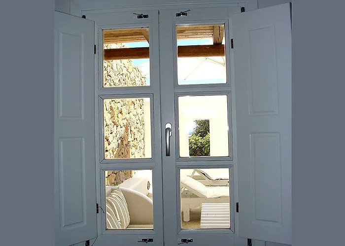 Anema Boutique & Santorini Otel Vourvoúlos