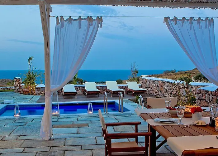 Anema Boutique & Santorini 4*
