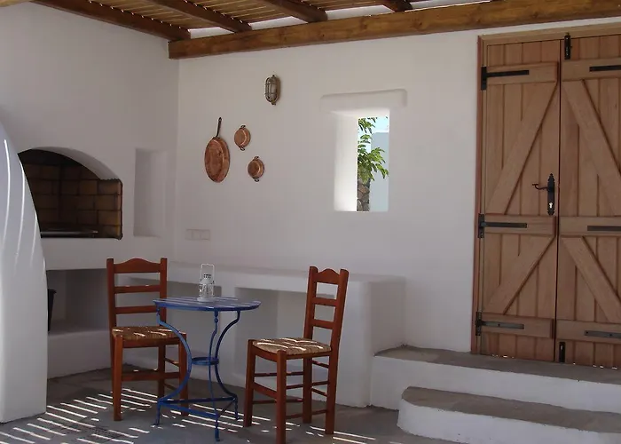 Anema Boutique & Santorini Vourvoúlos