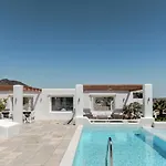 מלון Anema Boutique & Santorini 4*