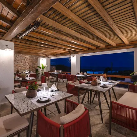 Anema Boutique & Santorini Vourvoulos