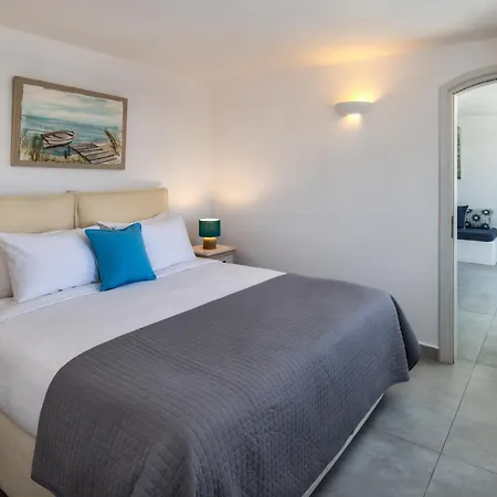 Anema Boutique & Santorini Vourvoulos