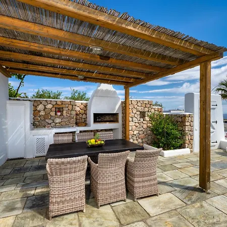 Anema Boutique & Santorini 4*