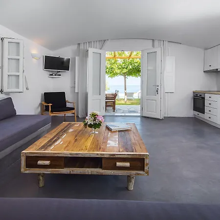 Hotel Anema Boutique & Santorini 4*