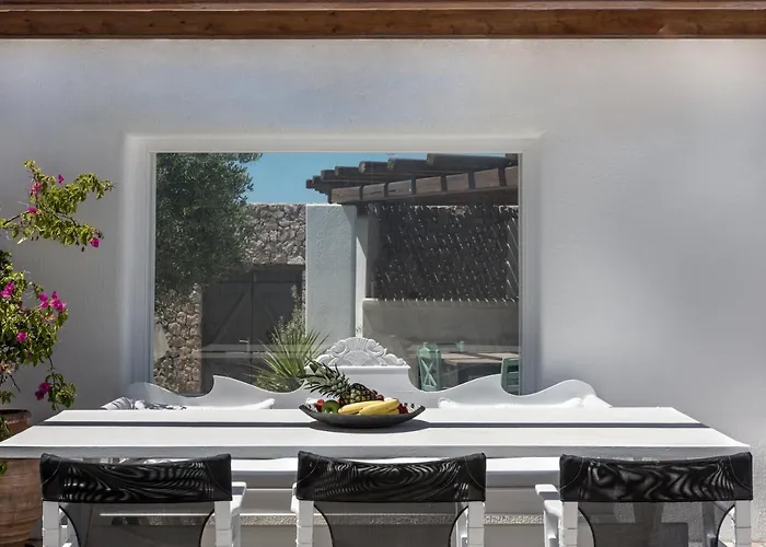 Anema Boutique & Santorini Hotel 4*