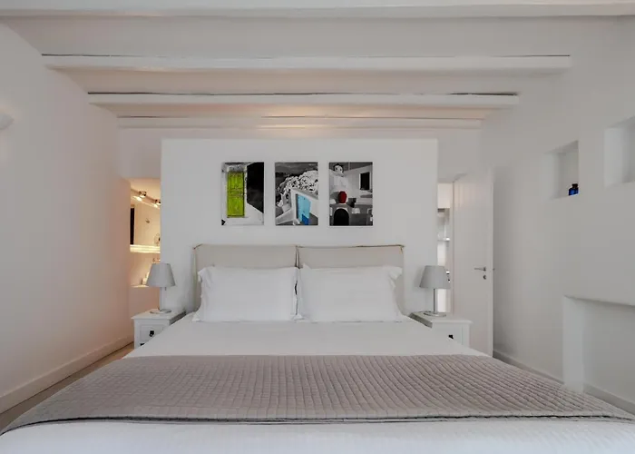 Anema Boutique & Santorini 4*