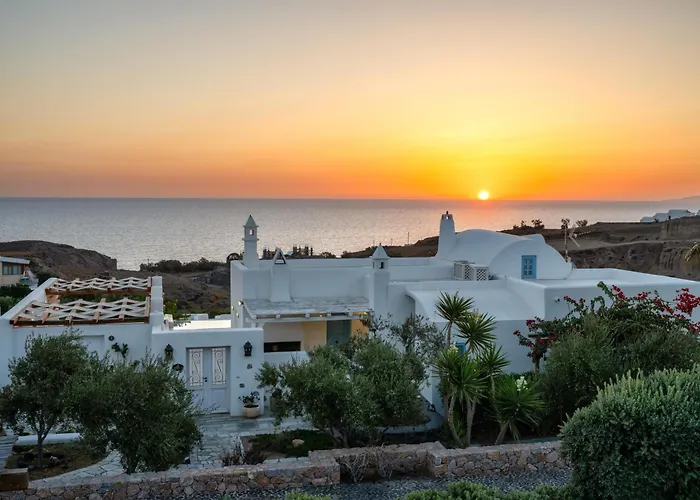 Hotel Anema Boutique & Santorini 4*