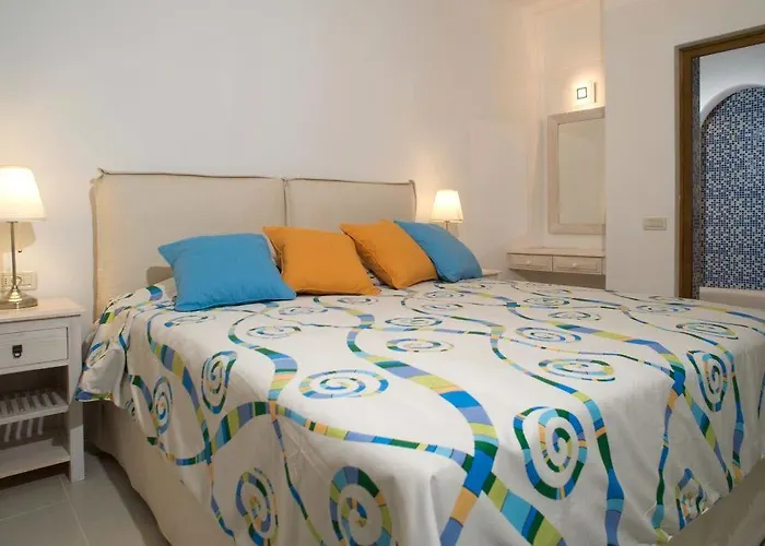 Anema Boutique & Santorini 4* Vourvoulos