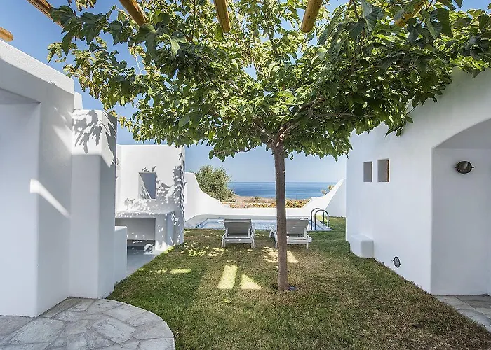 Anema Boutique & Santorini 4* Vourvoulos