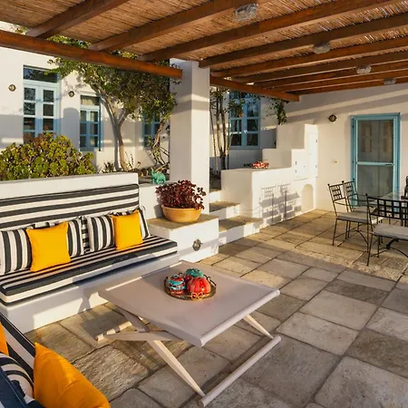 Anema Boutique & Santorini Hotel